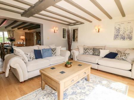 Lounge 1