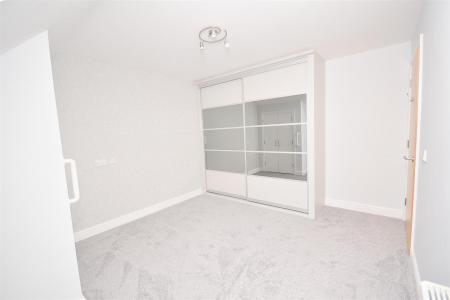 Bed 1.jpg