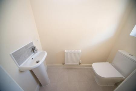 Guest Cloakroom.jpg