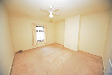 Bedroom 1.jpg