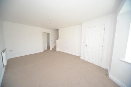 Lounge 2.jpg