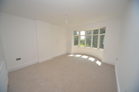 Bedroom 1.jpg