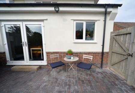 Patio 2.jpg