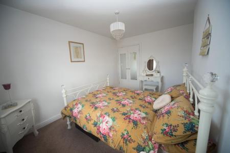 Bedroom 1 2.jpg