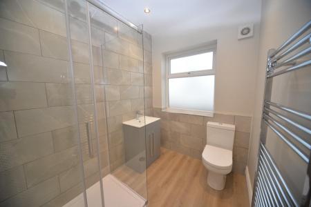 Shower Room.jpg
