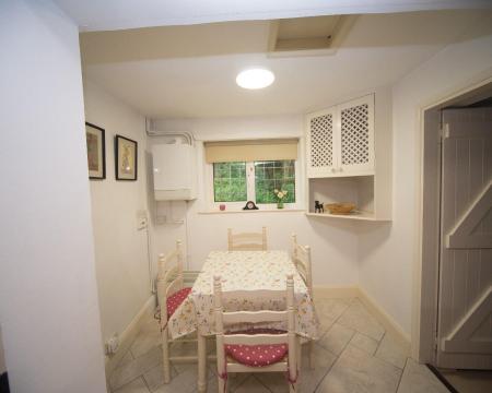 Breakfast area.jpg