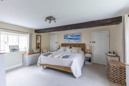 Principal bedroom .JPG