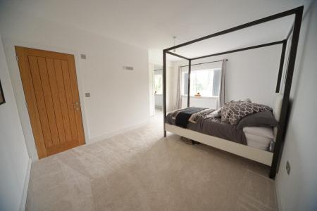 Guest Bedroom 2 .jpg