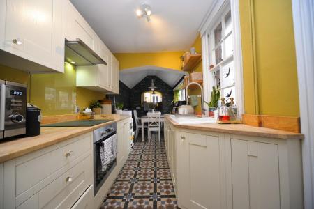 Kitchen to dining.jpg