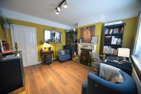 Sitting room.jpg