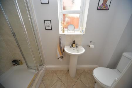 GROUND FLOOR SHOWER ROOM.jpg