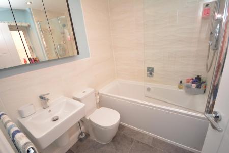 thorntree road 8 bathroom.JPG