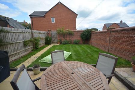 thorntree road 8 garden2.JPG