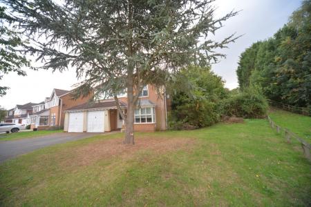 Front and side aspect.