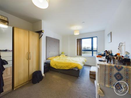26 Skyline Bed 1