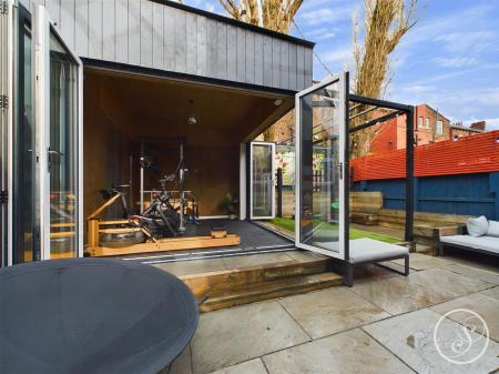 Garden Room Bifolds
