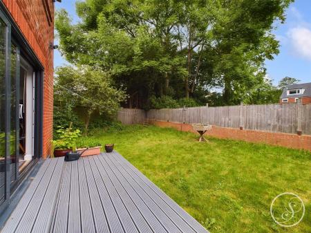 CAM02071G0-PR0090-STILL006.jpg