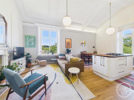 Living/kitchen/diner