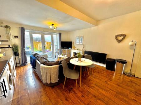 Open Plan Lounge/Kitchen