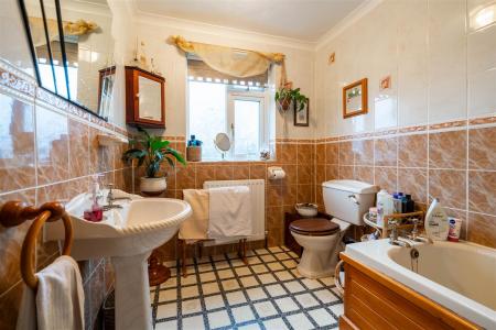 Bathroom-2.jpg