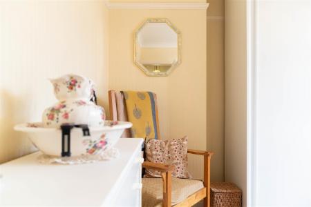 Main Bedroom-4.jpg