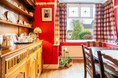 Dining Room-4.jpg