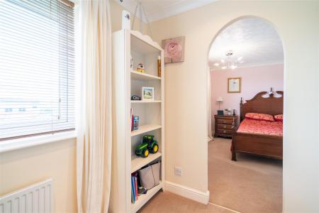 bedroom 2-3.jpg