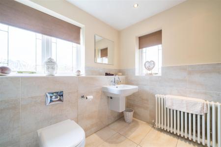bathroom-2.jpg