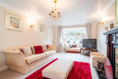 living room-3.jpg