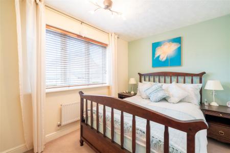 bedroom 3-2.jpg