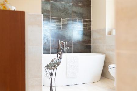 bathroom-3.jpg