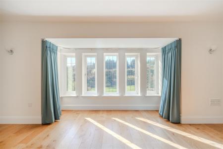 Living Room-3.jpg