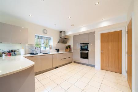 Kitchen-3.jpg