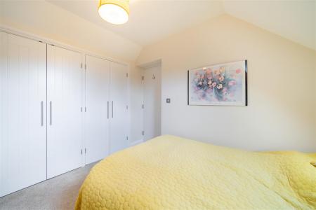 Bedroom 5-3.jpg