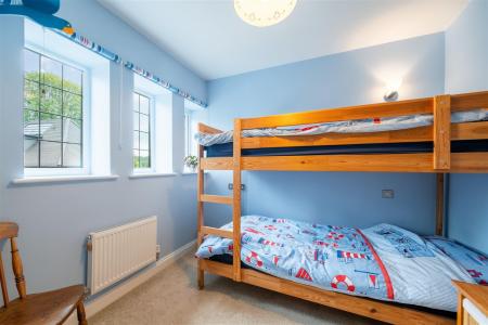 Bedroom 4.jpg