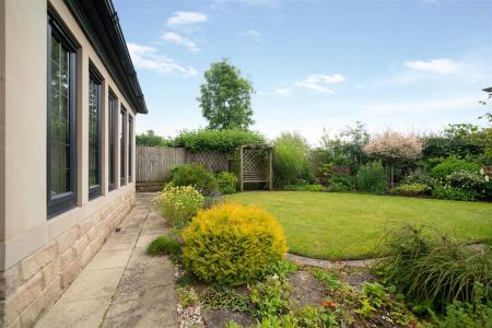 Garden-2.jpg