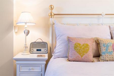 Bedroom 2-11.jpg
