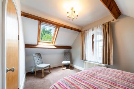 Bedroom 2-4.jpg
