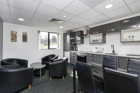 kitchen 3.jpg