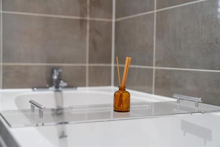Bathroom-4.jpg