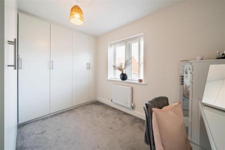 Bedroom 1.jpg