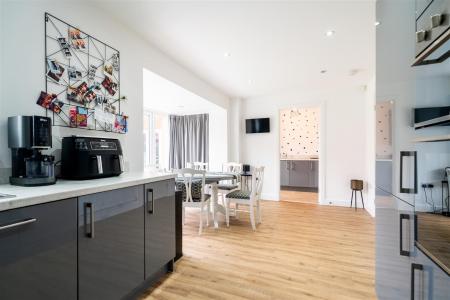 Kitchen - Diner-4.jpg