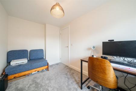 Bedroom 4-2.jpg