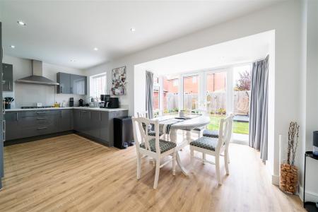 Kitchen - Diner-2.jpg