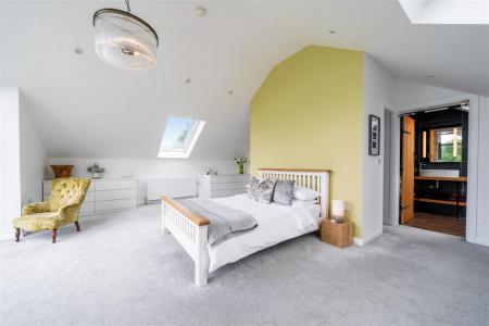 Bedroom 3-3.jpg