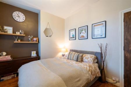 Bedroom 3-2.jpg