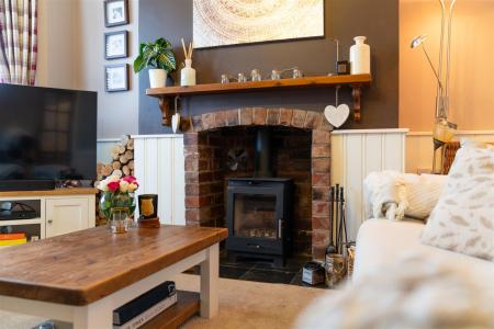 Living Room-4.jpg