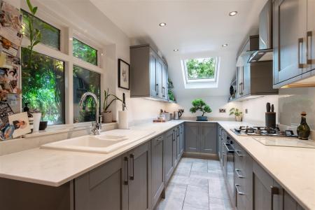 Kitchen-4.jpg