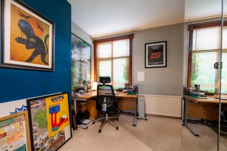 Bedroom 2-2.jpg