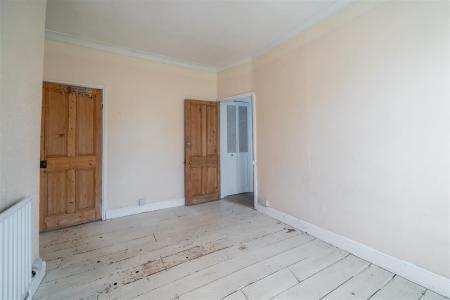 Bedroom 2-2.jpg